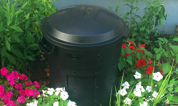 Picture of a DIY compost bin on the IRON EARTH™ Gardening Tips Blog.